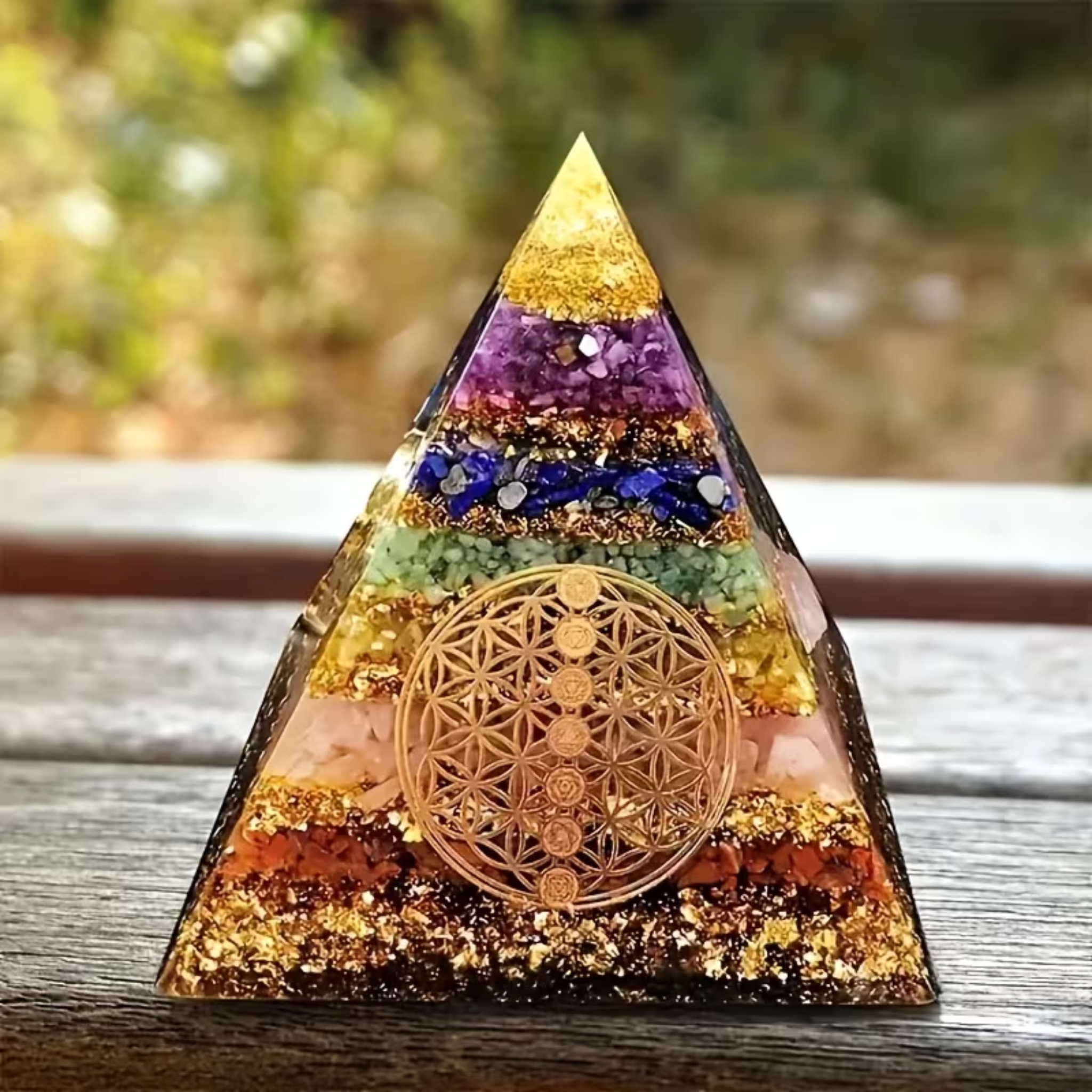 Pirámide de Orgonita 7 Chakras