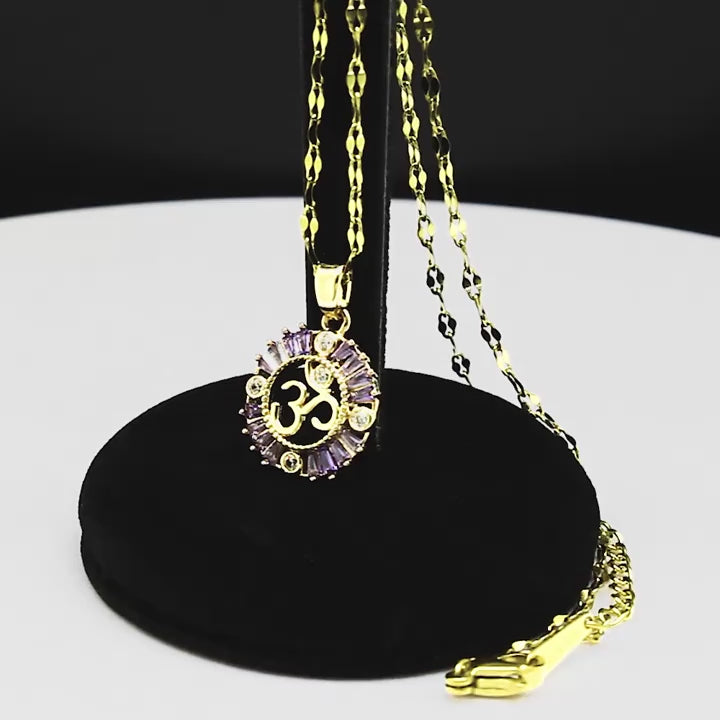 Collar OM Dorado